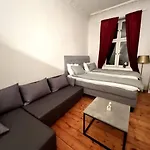 Lovely Private In By Royal Palace At Apartman Oslo