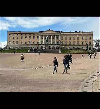 Lovely Private In By Royal Palace At *