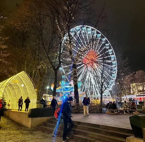 Lovely Private In By Royal Palace At